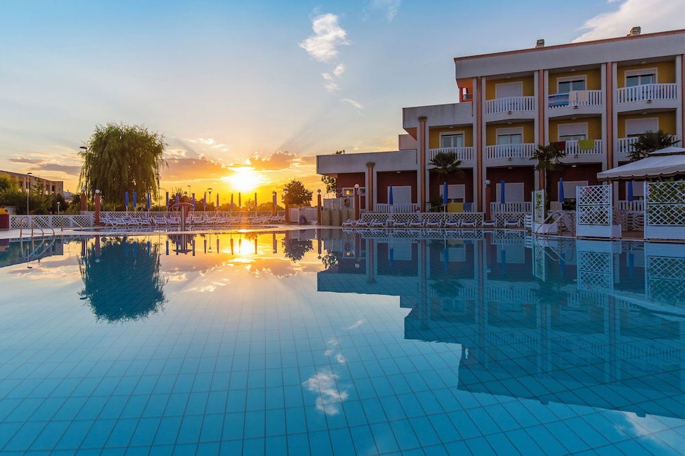 Hotel Olympus — 4-Star Luxury Hotel in Caorle, Italy