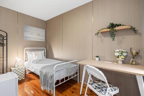 Single Room Quaint Spot In Marayong Centrally Located Shared Bathroom — Blacktown