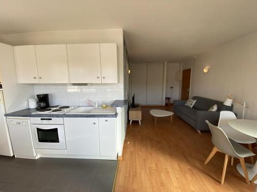 Apartment Appartement t2 vue mer proche centre — 4-Star Luxury Hotel in Arcachon, France