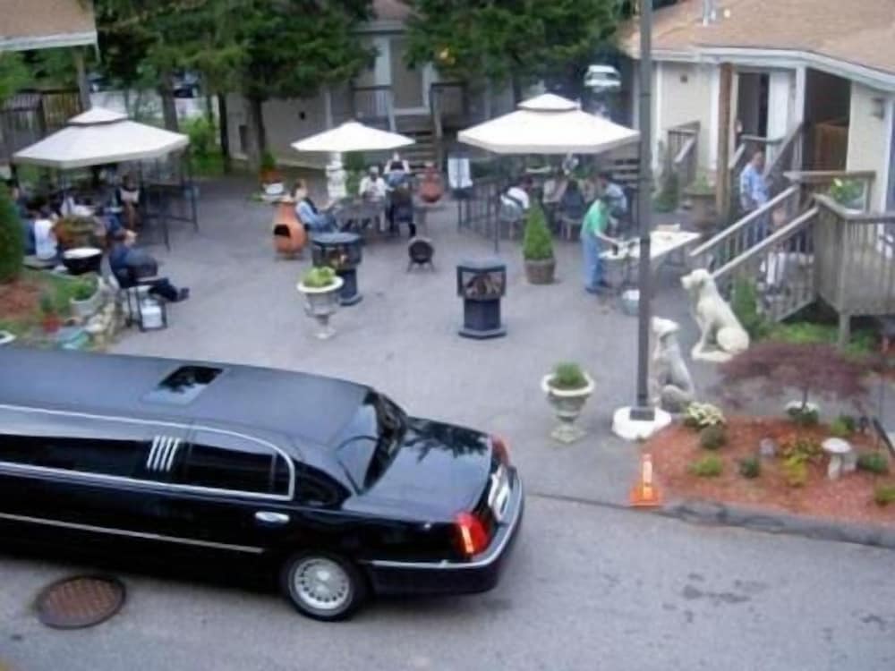 Cedar Park Inn - photo 33