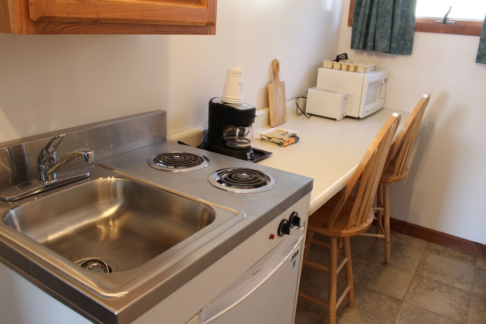 Sara Placid Inn & Suites - photo 42