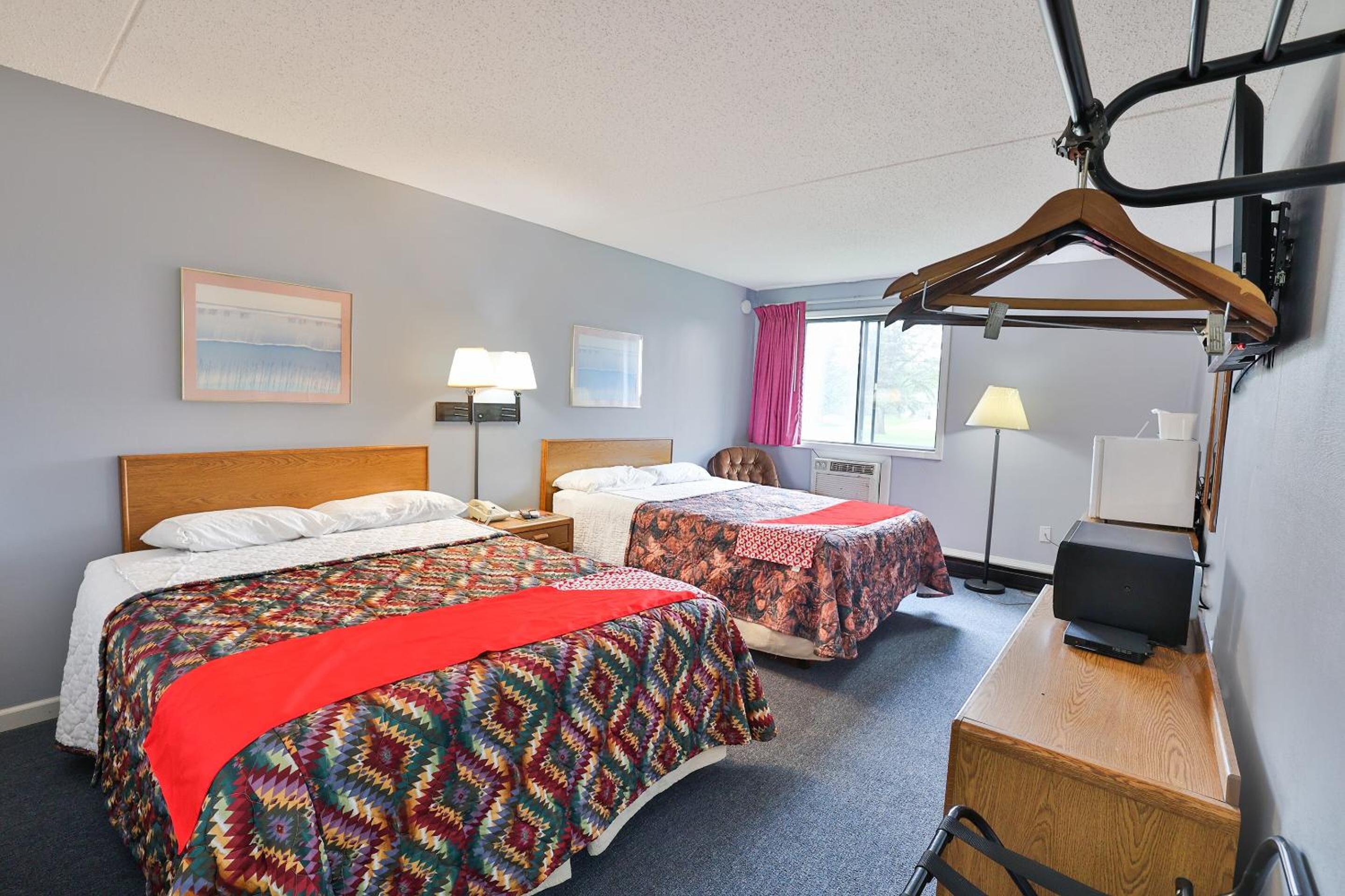 OYO Hotel Pipestone MN Canterbury Park - photo 28