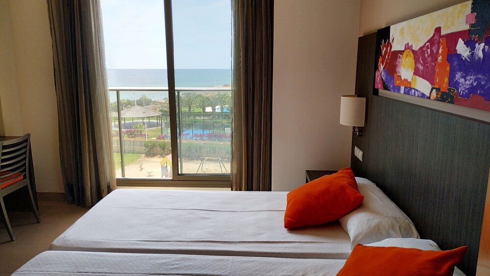 Alcocebre Suites Hotel — hotel in Alcala De Xivert
