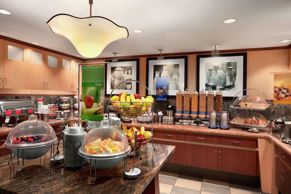 Hampton Inn by Hilton York - photo 20