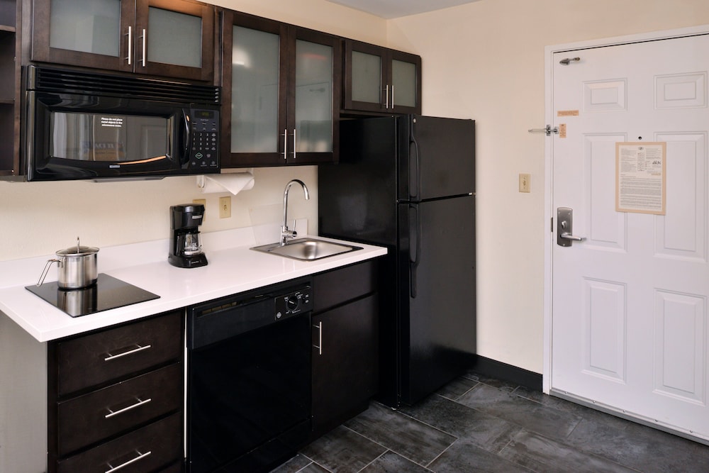 Candlewood Suites Winchester by IHG - photo 25