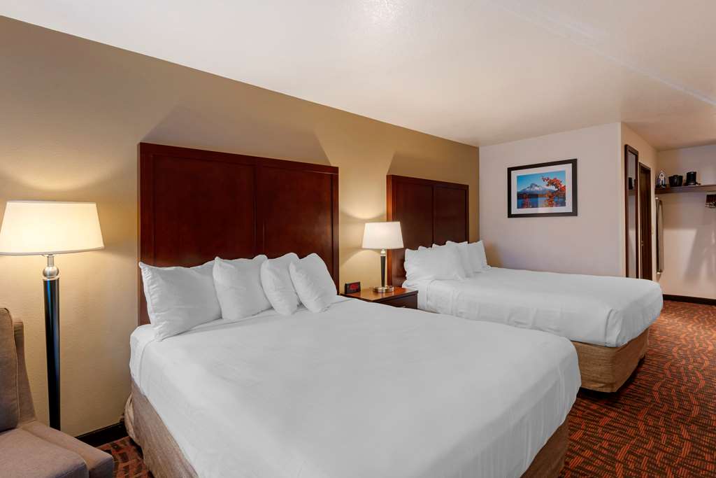 Best Western Pony Soldier Inn Airport - photo 13