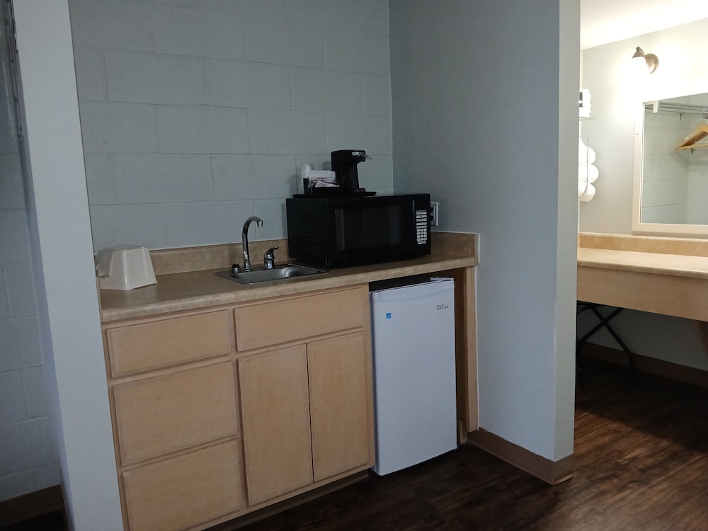 Buccaneer Inn - photo 29