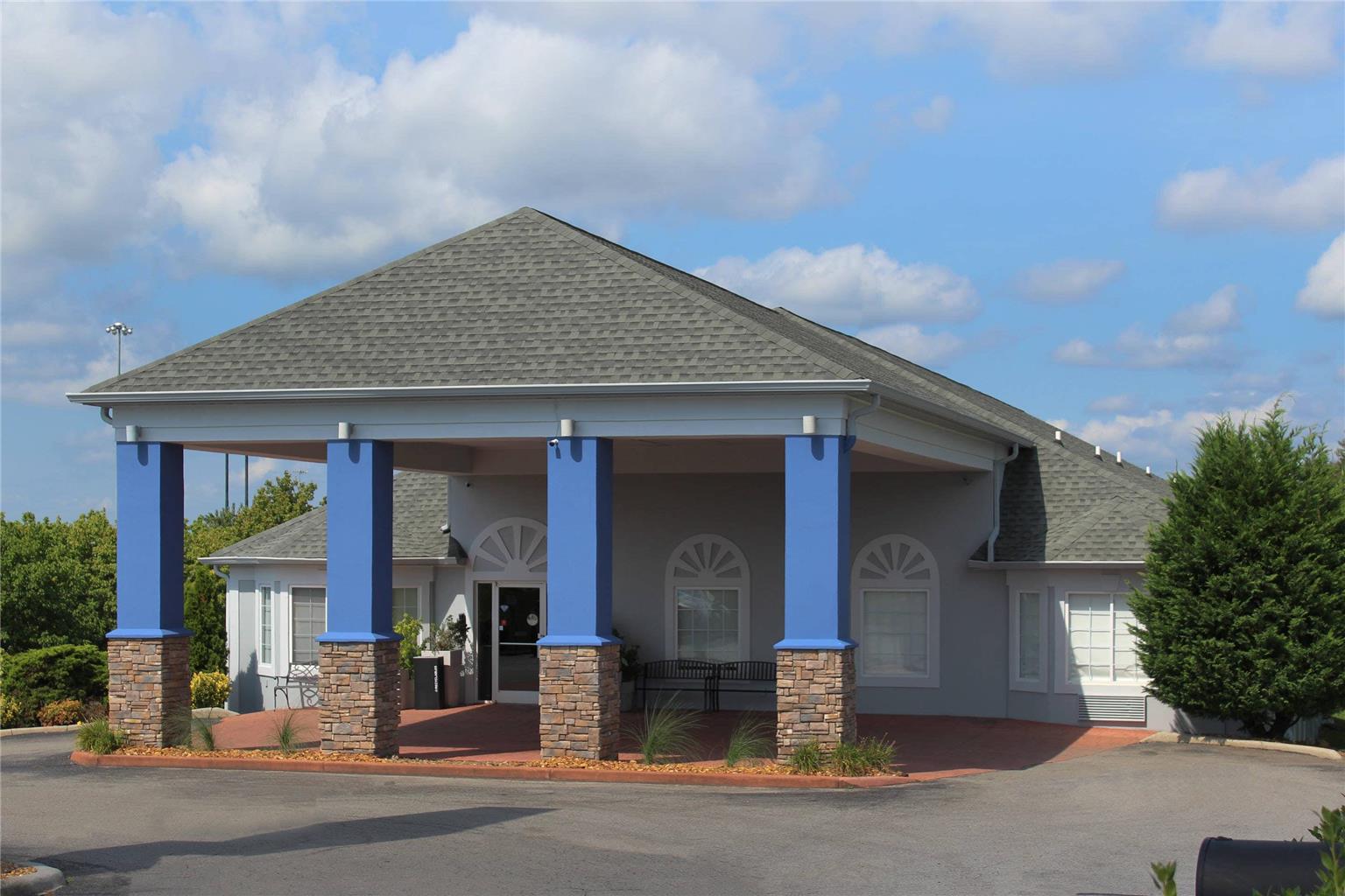 Quality Inn Crossville Near Cumberland Mountain State Park - photo 3