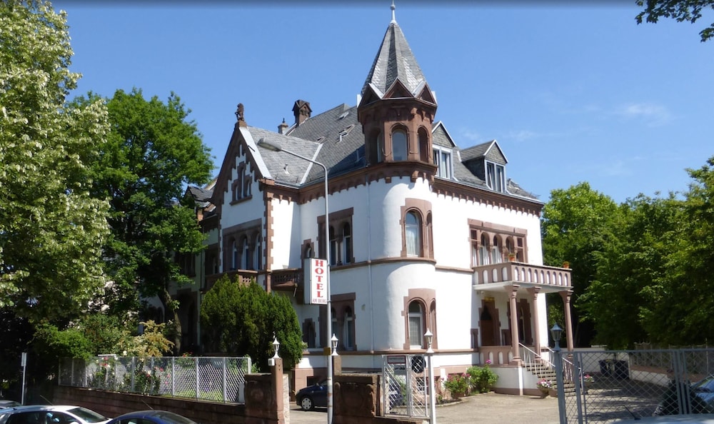 Hotel am Berg in Frankfurt Am Main, Germany