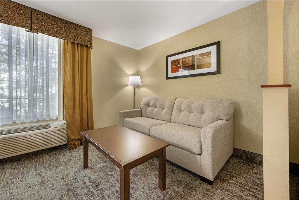 Best Western Plus Prairie Inn - photo 24