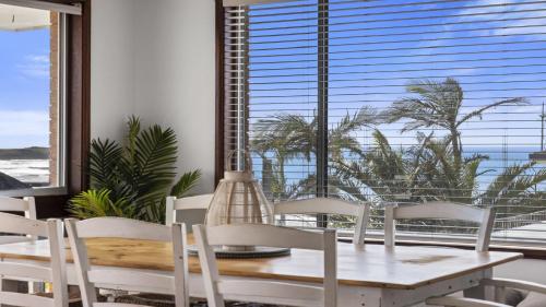 Sea Change Cheerful Family Friendly Sea Views — Emerald Beach