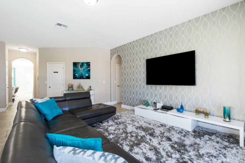7 Bedrooms 5 Bathrooms Solterra 4103 Od - photo 62