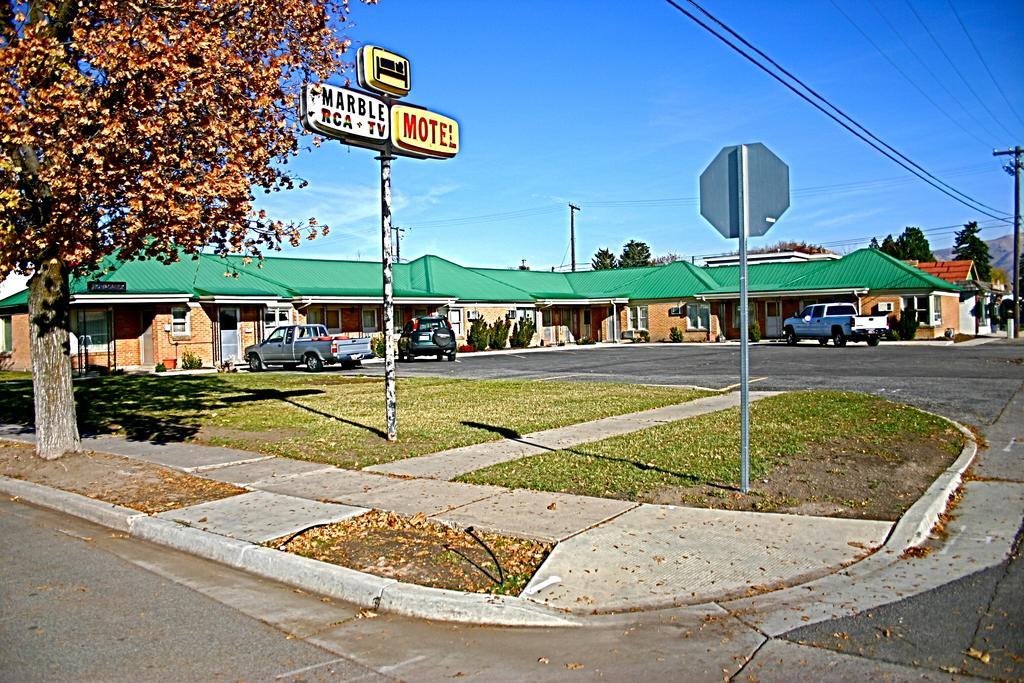 Marble Motel - photo 2