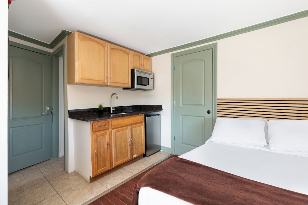 The Palms Hotel Fire Island - photo 43
