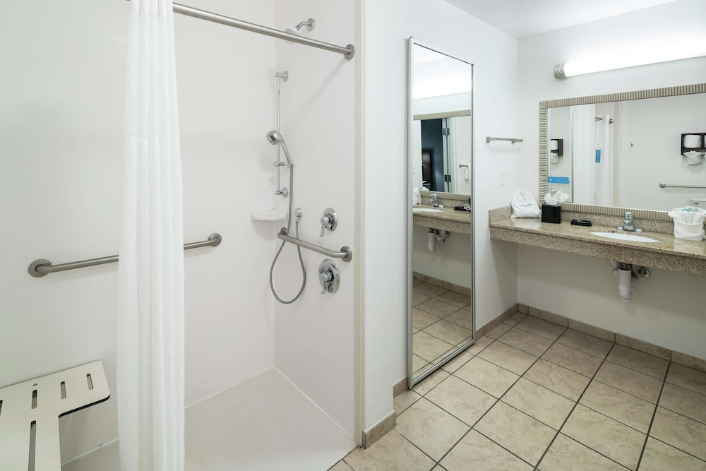 Hampton Inn & Suites Panama City Beach Pier Park Area - photo 29