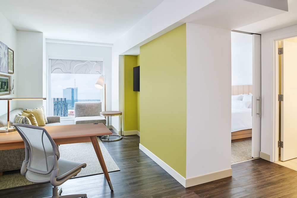 Element Austin Downtown - photo 3