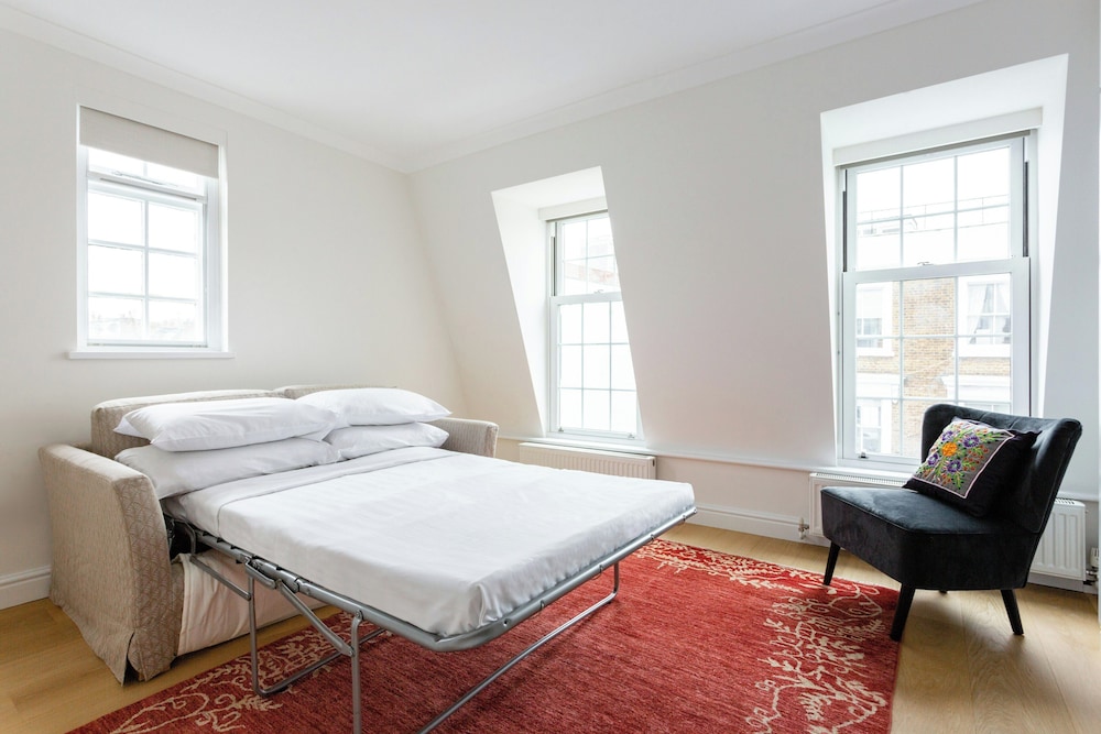 Edge Street IV by Onefinestay — 4-Star Luxury Hotel in London, United Kingdom