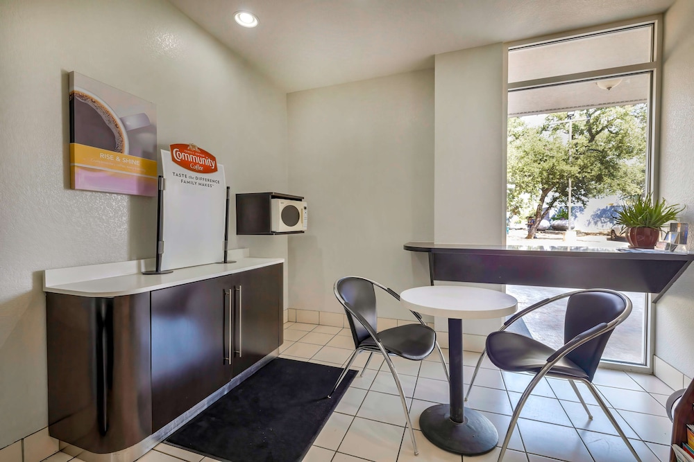 Motel 6 Cedar Park TX - photo 22