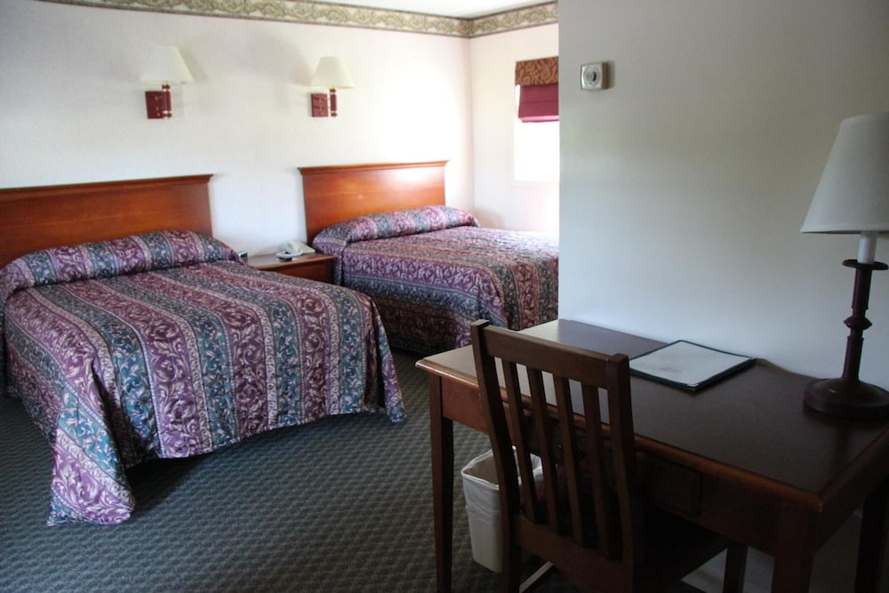 Potsdam Inn - photo 22