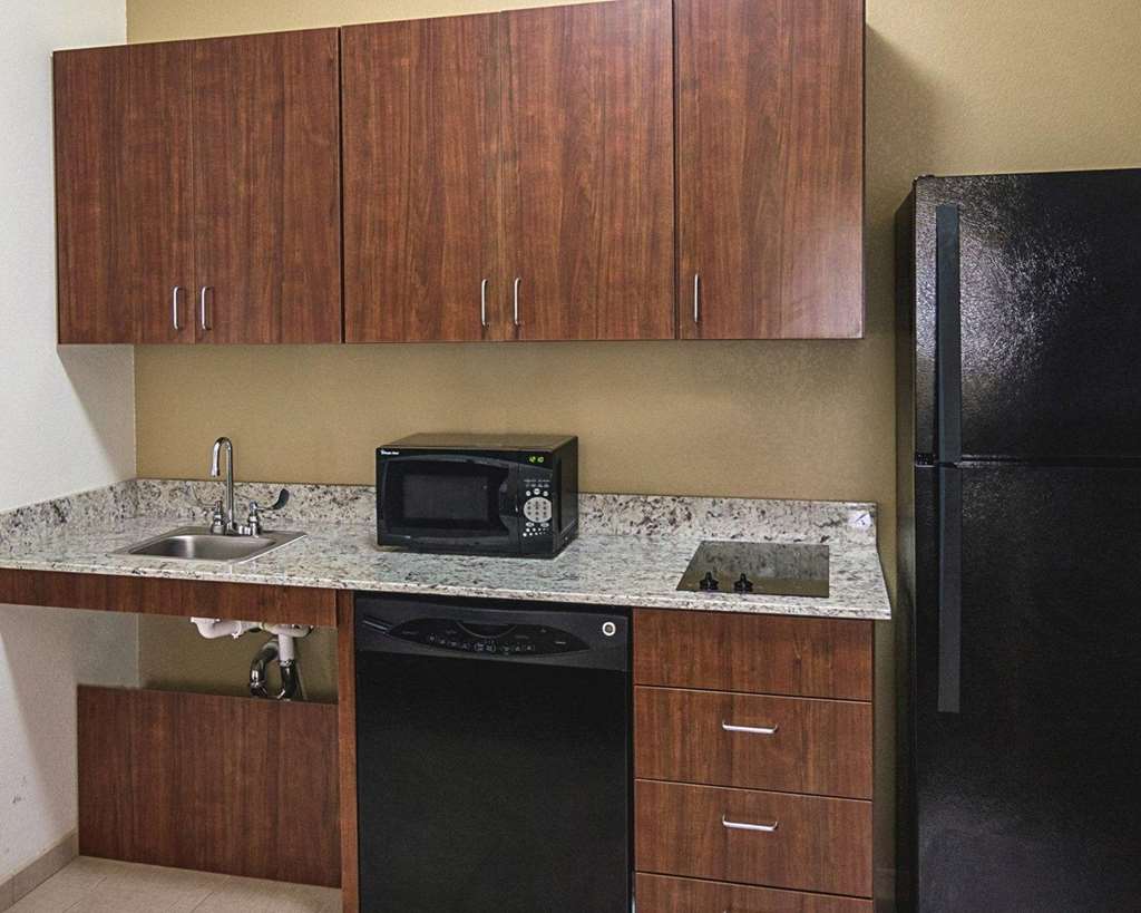 Comfort Inn Midland South I 20 - photo 20