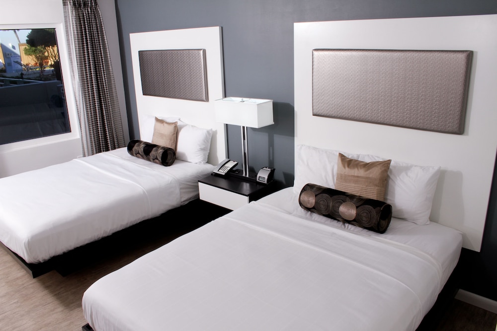 Lotus Boutique Inn & Suites - photo 10