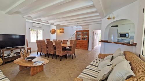 Villa Charlie — 4-Star Luxury Hotel in Denia, Spain