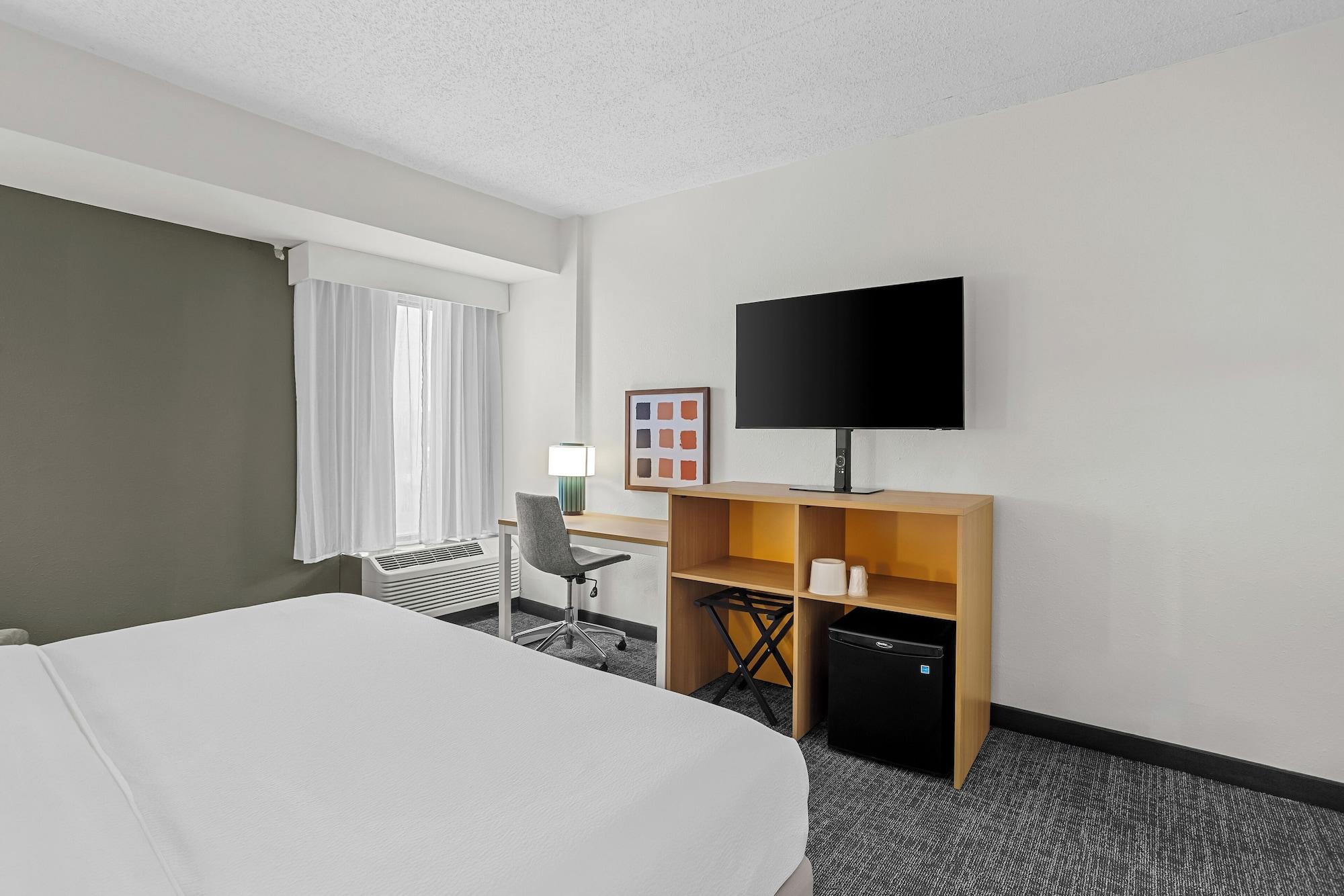 Spark by Hilton Des Plaines Chicago O'Hare - photo 25