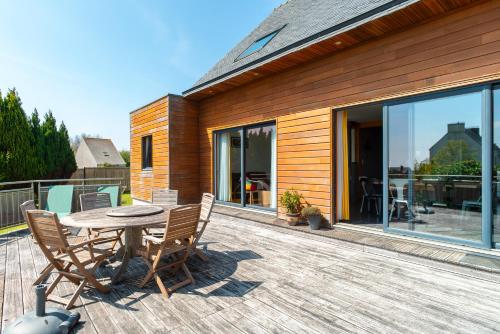 Cocon vert proche mer - carbon neutral hotel in Plouhinec