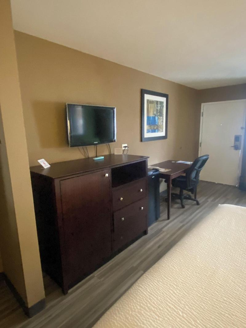 Premier Extended Stay - photo 7