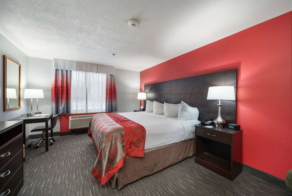 Ramada by Wyndham Sioux Falls Airport Waterpark & Event Ctr - photo 41