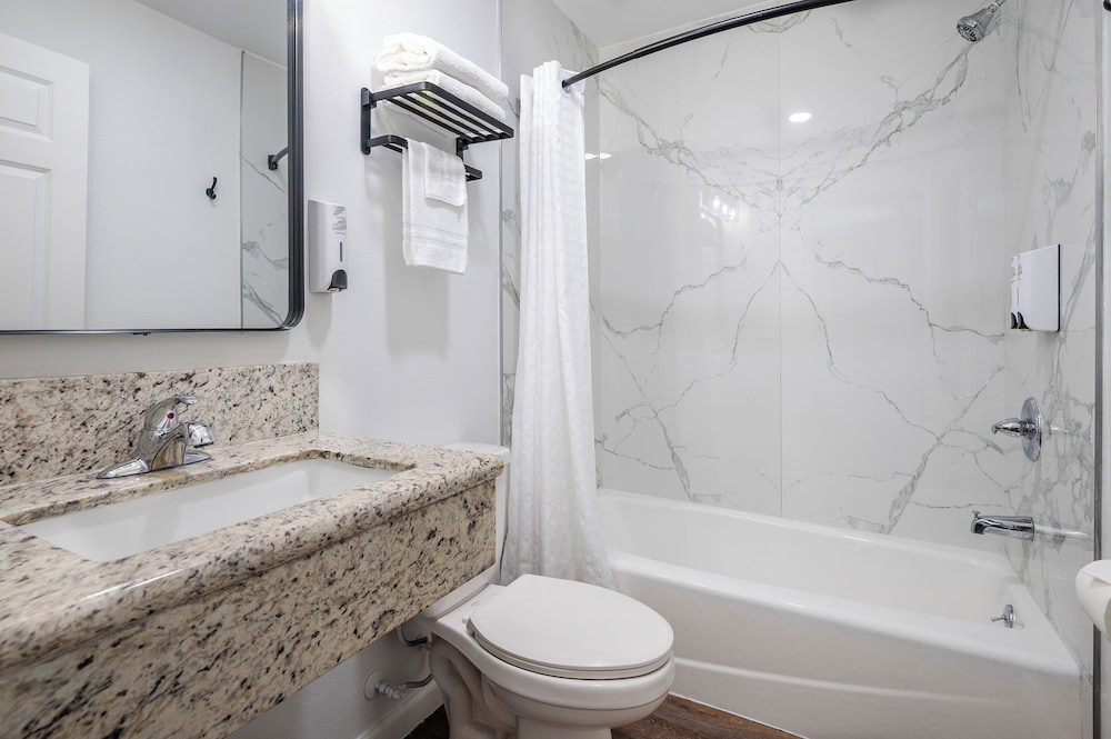 La Casita Inn - photo 12