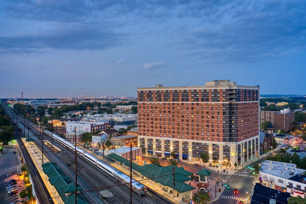 Watt Hotel Rahway Tapestry Collection by Hilton - photo 53