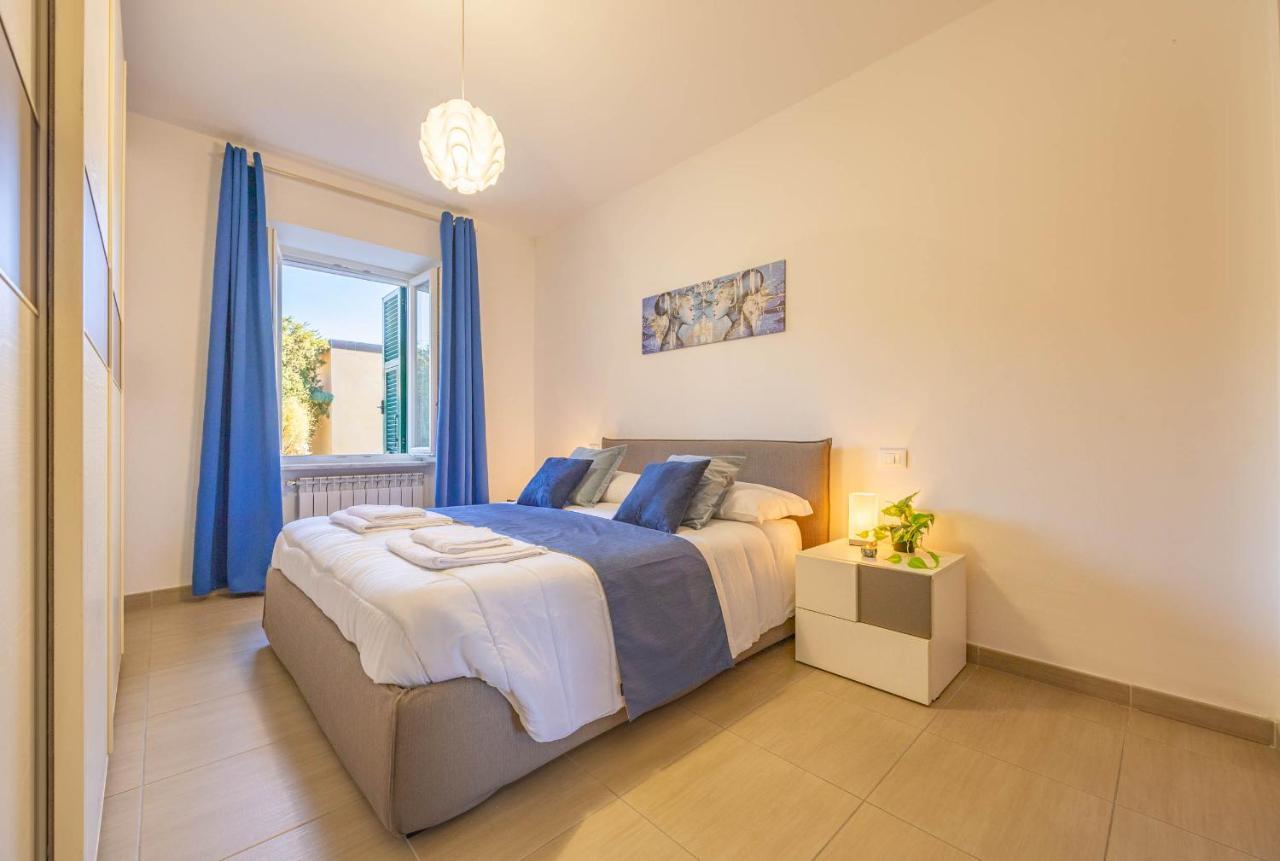 Zinola Beach Deluxe Apartment Grandmaison — 4-Star Luxury Hotel in Savona, Italy