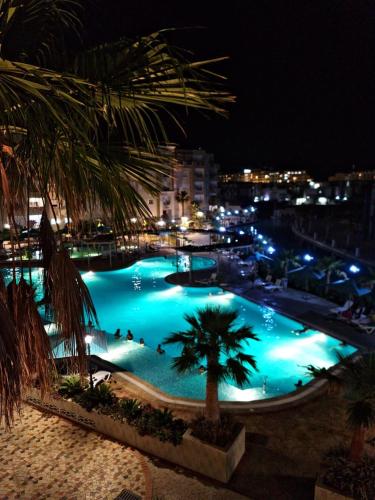 Super appartement avec 5 piscines en résidence — 4-Star Luxury Hotel in Monastir, Tunisia