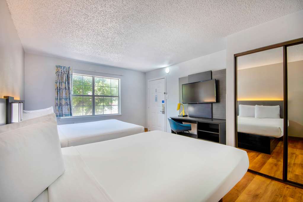 Studio 6 Extended Stay Austin TX Midtown - photo 11
