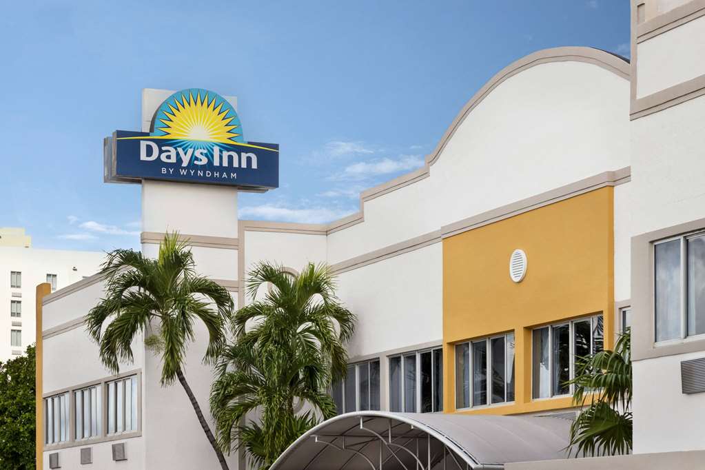 Days Inn by Wyndham Miami Airport North - photo 2