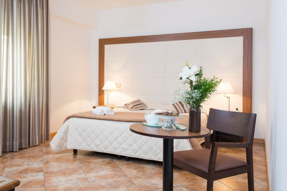 Royal Hotel - carbon neutral hotel in Cosenza