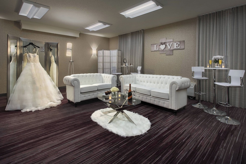 Courtyard by Marriott Philadelphia Devon Villanova - photo 4