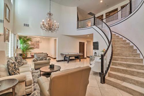 9 Mi to Strip Las Vegas Home with Pool and Hot Tub