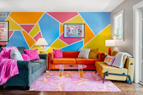 Walnut 3BR Townhom Near Downtown Beach and Wineries in Traverse City, United States