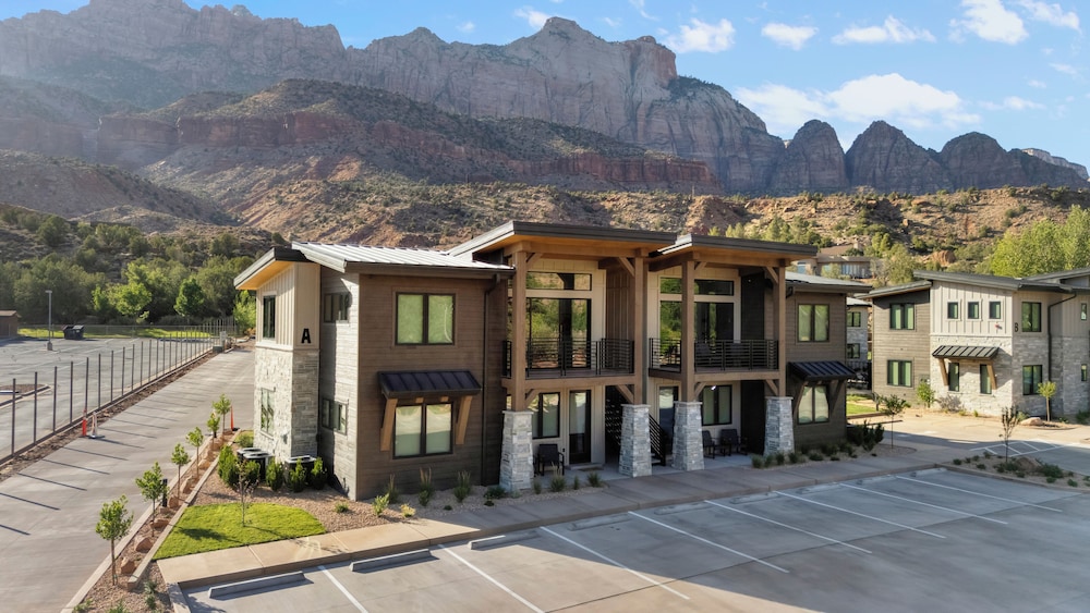 Montclair at Zion - featured photo