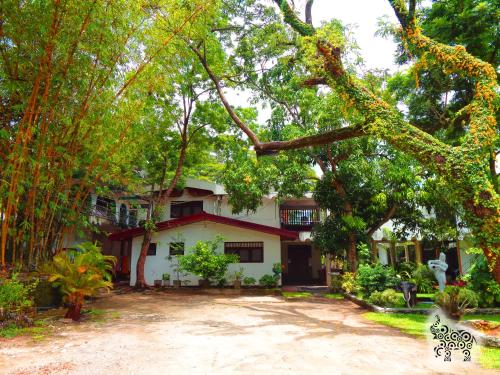 Saranga Holiday Inn in Wellawaya, Sri Lanka