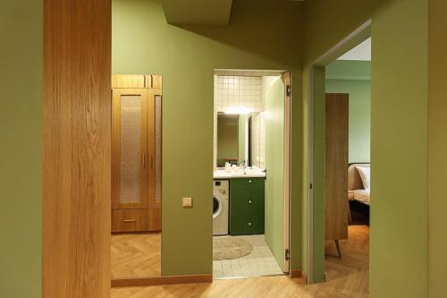 Chic 1BR Apt in Moedani complex By Wehost