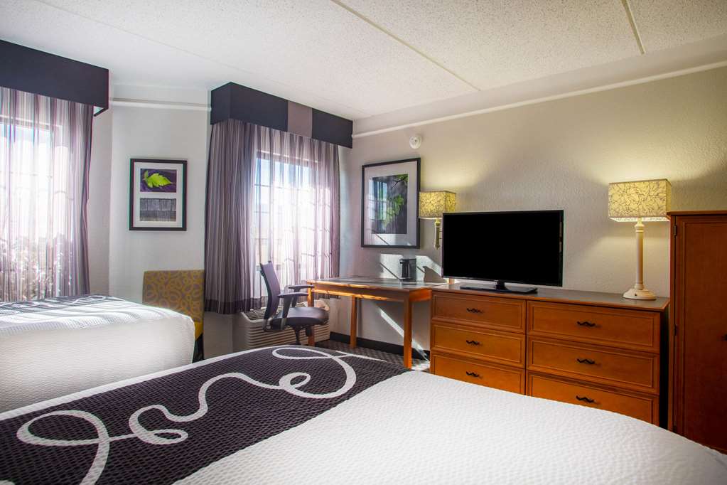 La Quinta Inn by Wyndham San Marcos - photo 45
