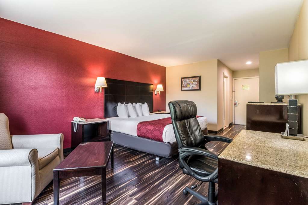 Econo Lodge Pocomoke City Hwy 13 - photo 13
