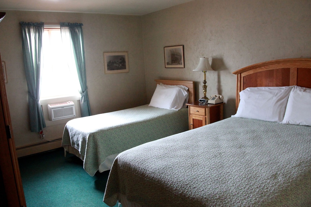 The Winter Inn - photo 5