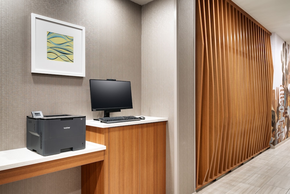 SpringHill Suites by Marriott Phoenix Scottsdale - photo 32
