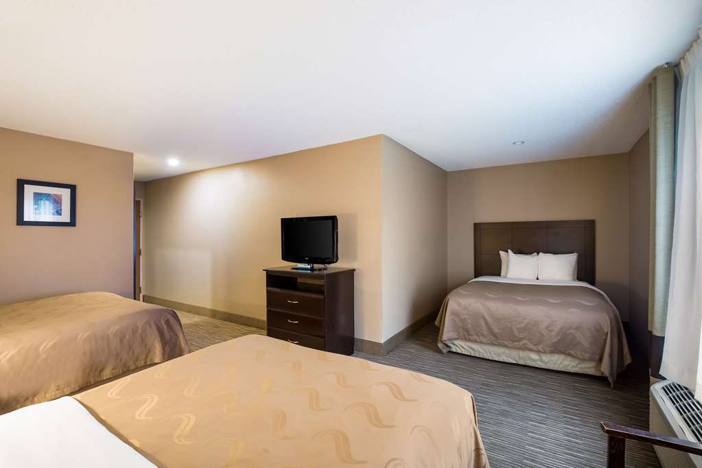 Quality Inn I 70 Near Kansas Speedway - photo 20