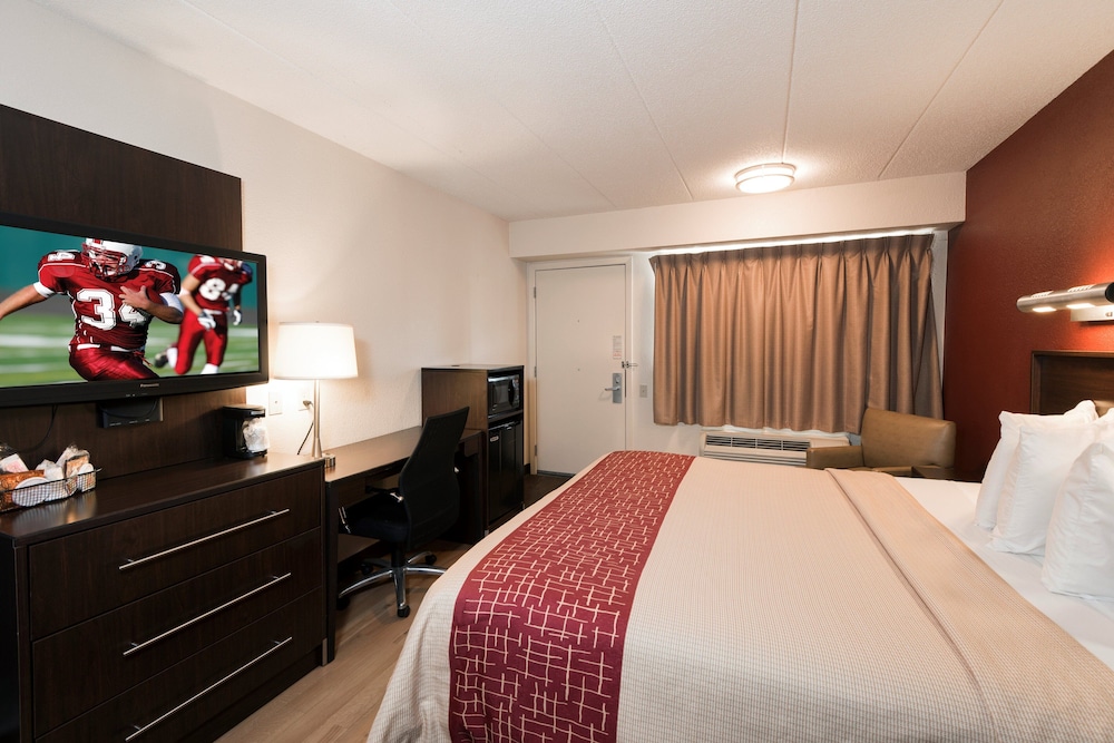 Red Roof Inn Benton Harbor St Joseph - photo 14
