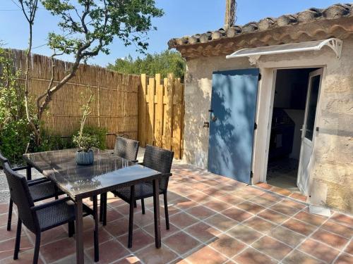 Maset Lou Pitchoun in Saint-Remy-De-Provence, France